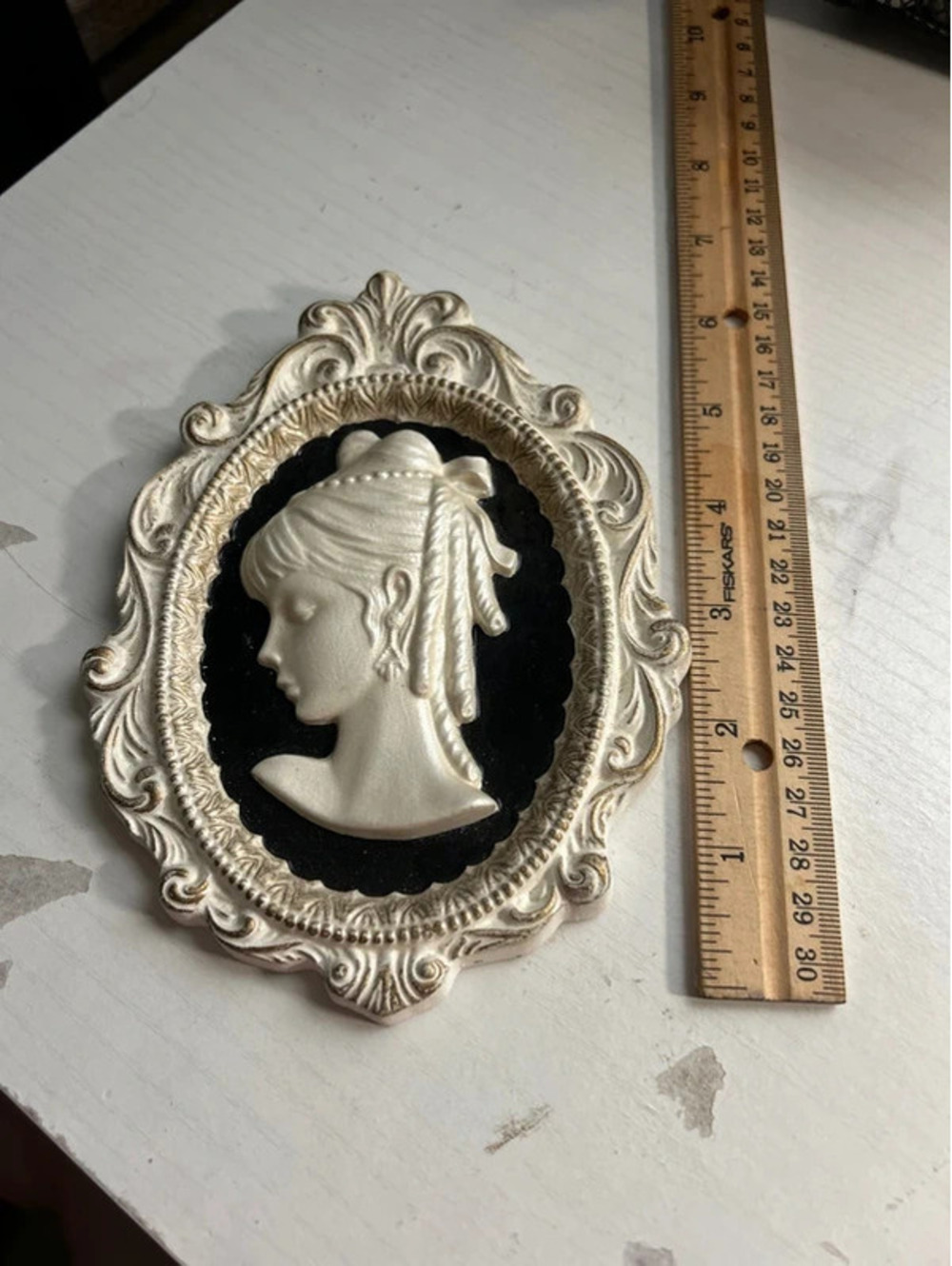 Vintage cameo plaque